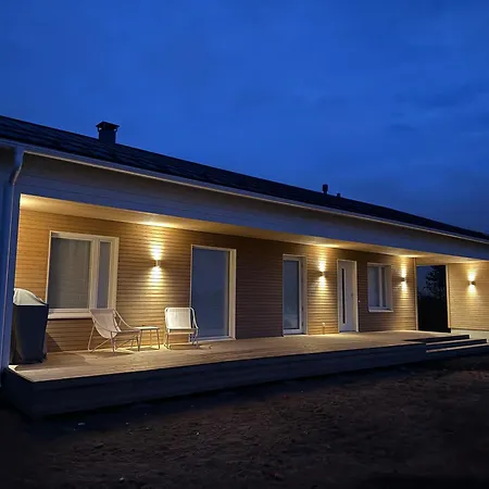 Brand New Scandinavian In וילה