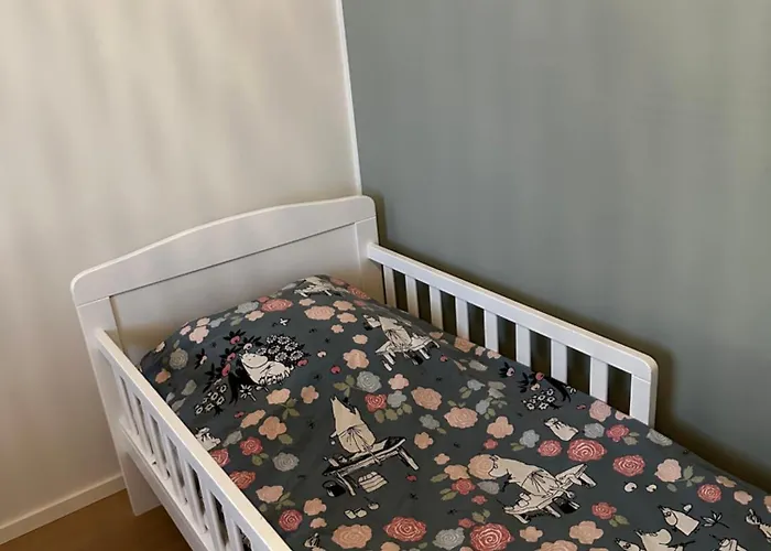 Brand New Scandinavian In רובניימי